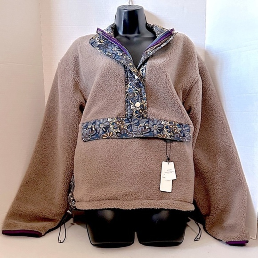 Anthro X Current Air Taupe Fleece with Floral Accent REVERSIBLE MEDIUM